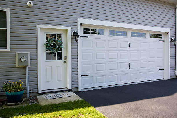 24/7 Emergency Garage Door Panel Replacement experts in Trevose, PA